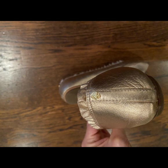 Kate Spade Gold slides - Picture 3 of 4